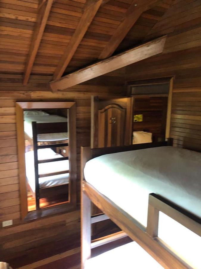 Hostal Zafiro Миндо Екстериор снимка